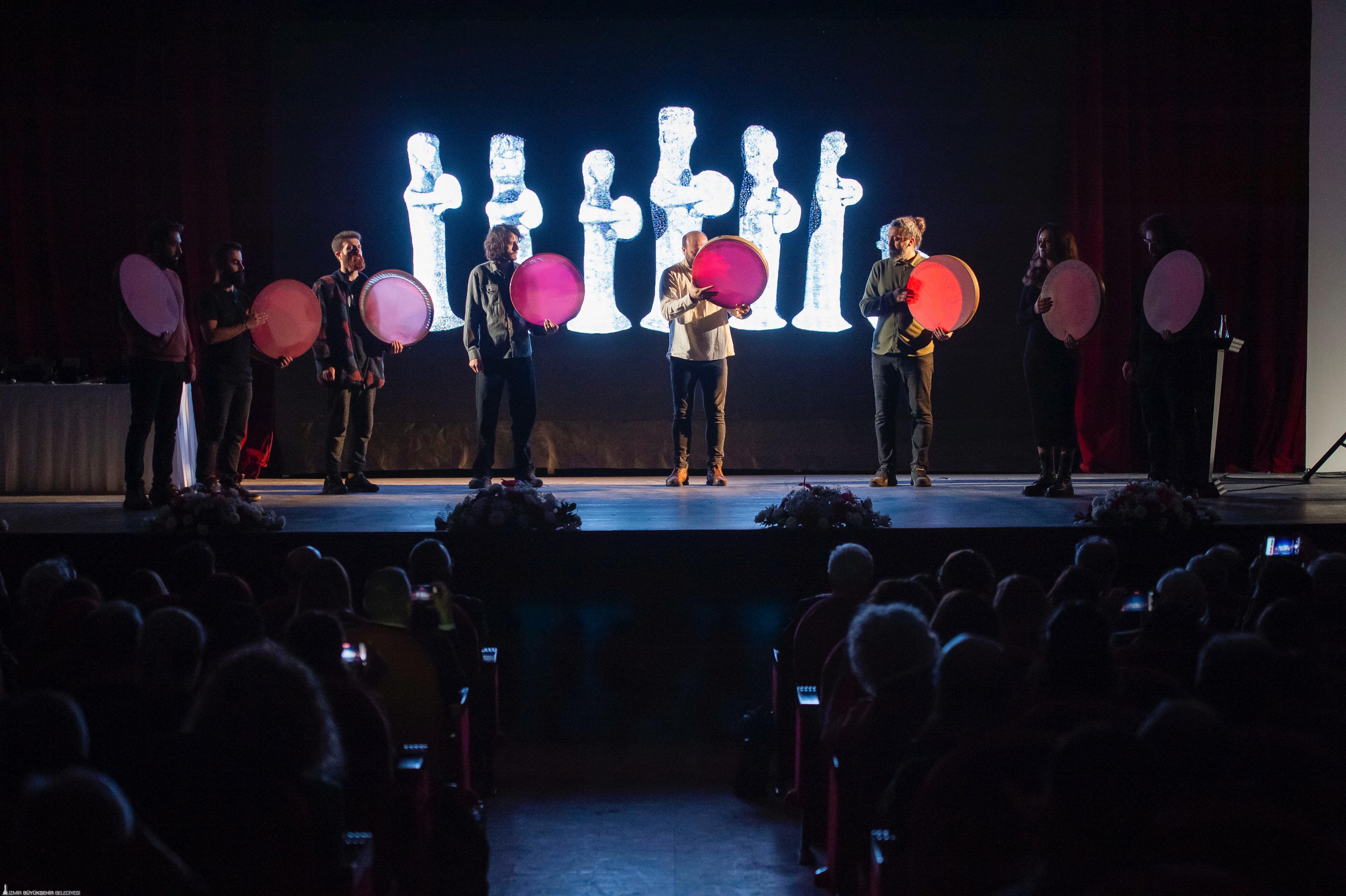 Tarihe saygımız hiç kaybolmasın