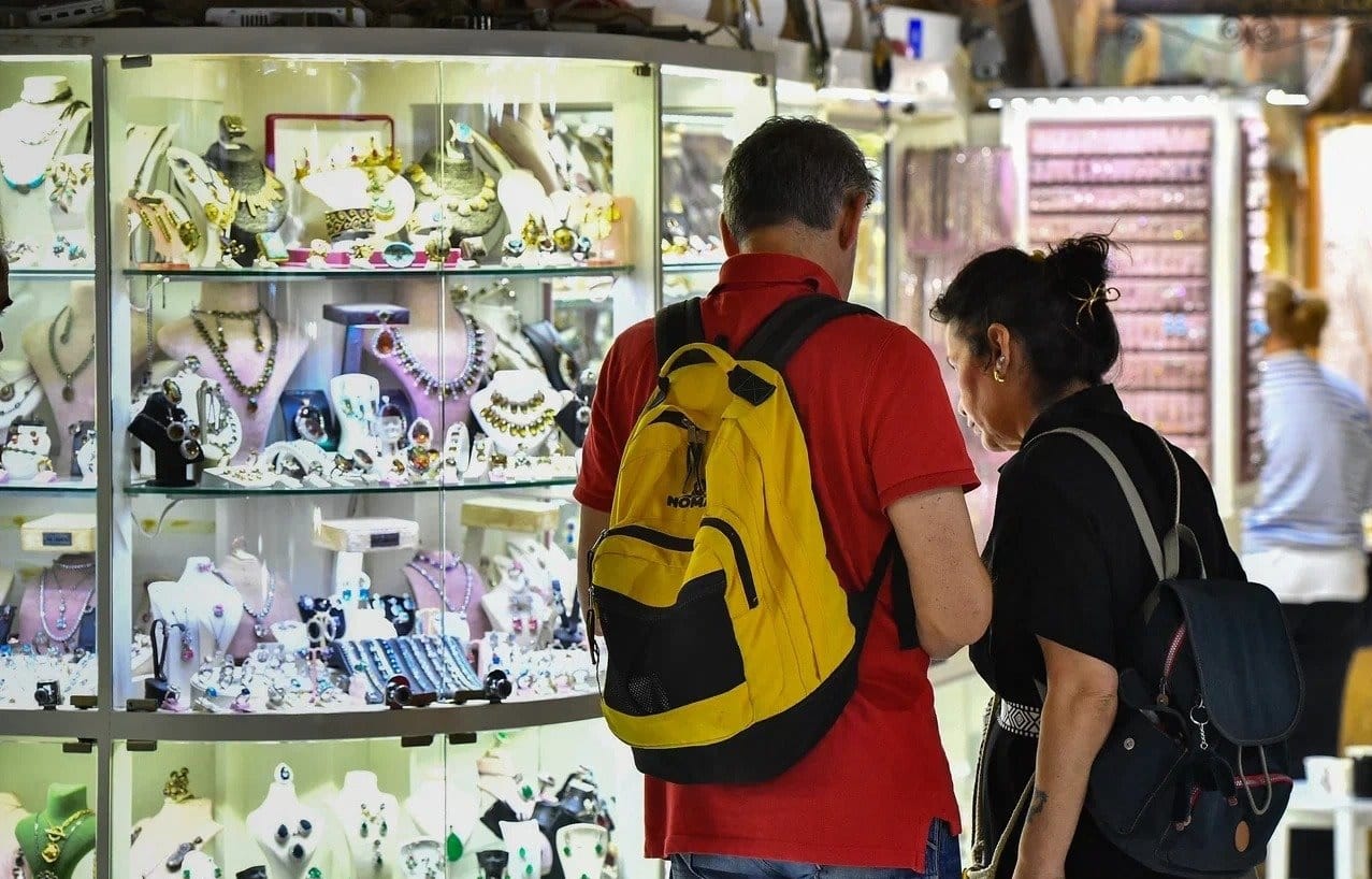 Kemeraltı’nın modern yüzü bu kitaplarda