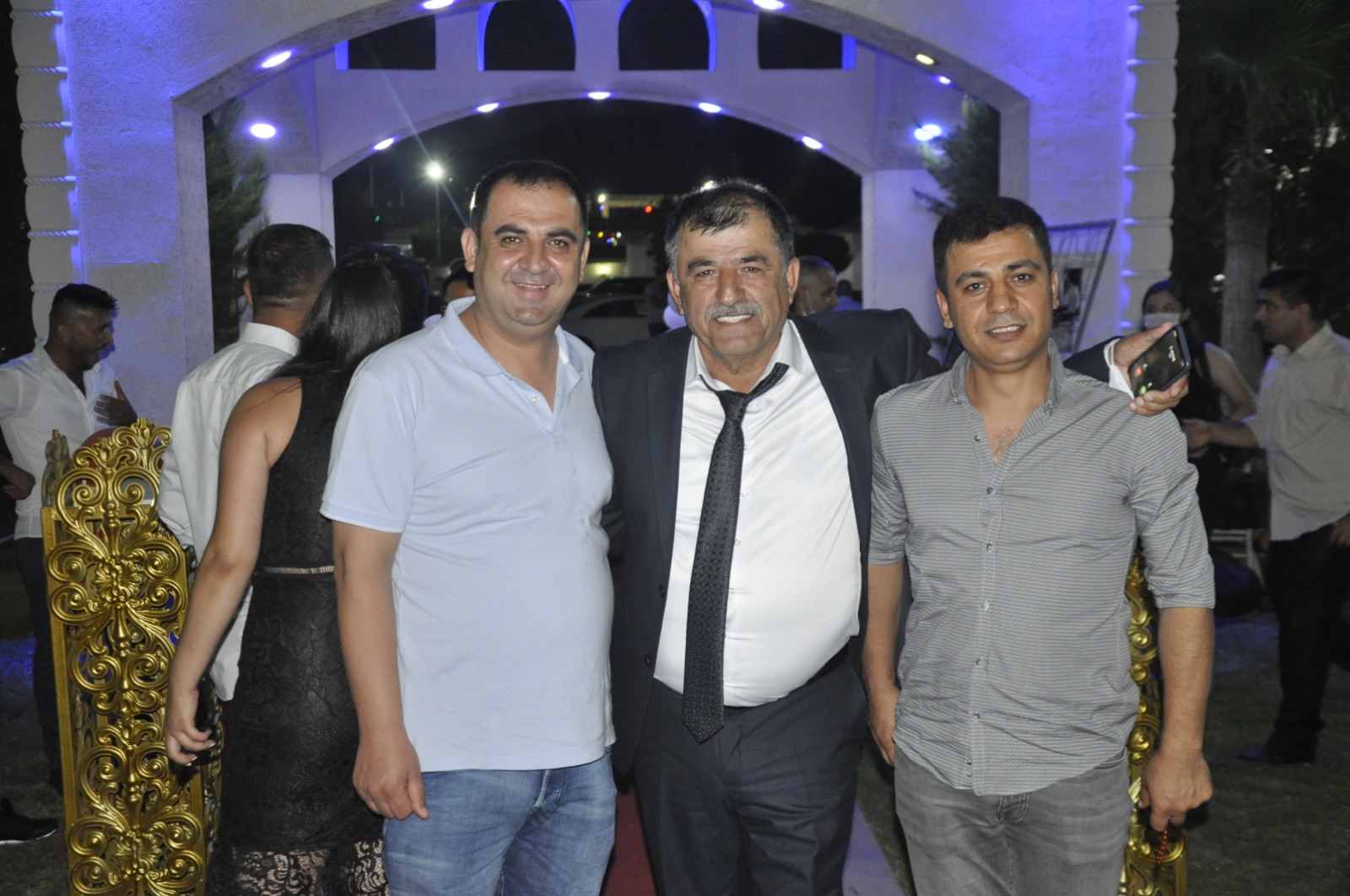 DÜNYAEVİNE GİRDİLER