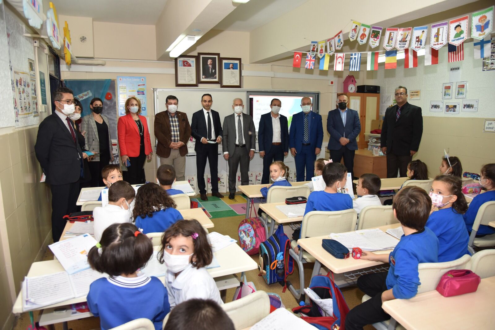 Türkiye'nin ilk Filateli Sınıfı Karşıyaka'da Açıldı!