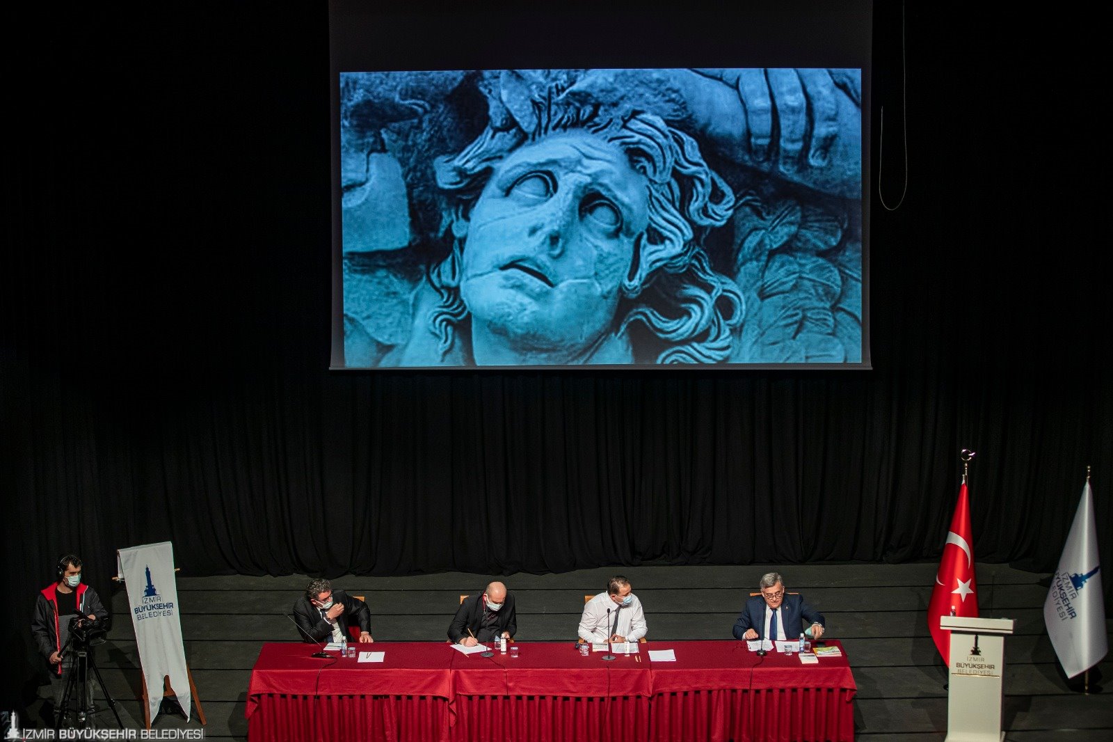 Başkan Soyer: "Zeus Sunağı'nı bu topraklara geri getireceğiz"