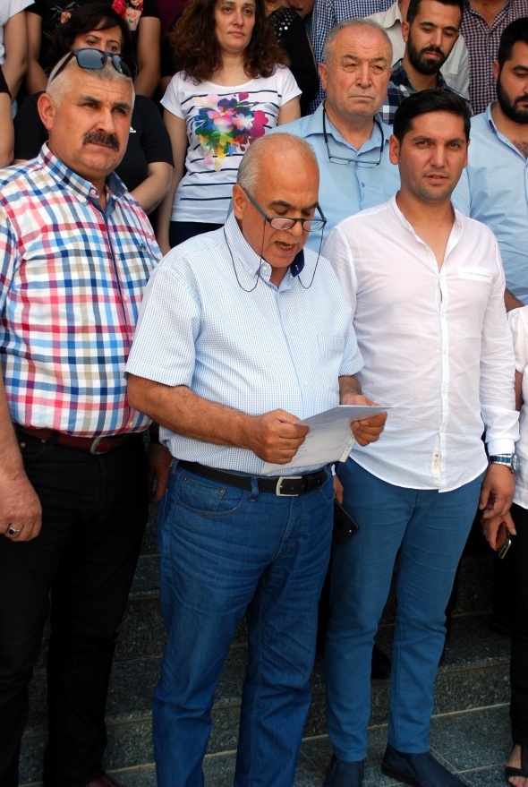 Seçime günler kala topluca istifa ettiler!