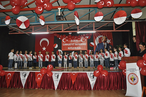 MİNİKLERDE 29 EKİM COŞKUSU