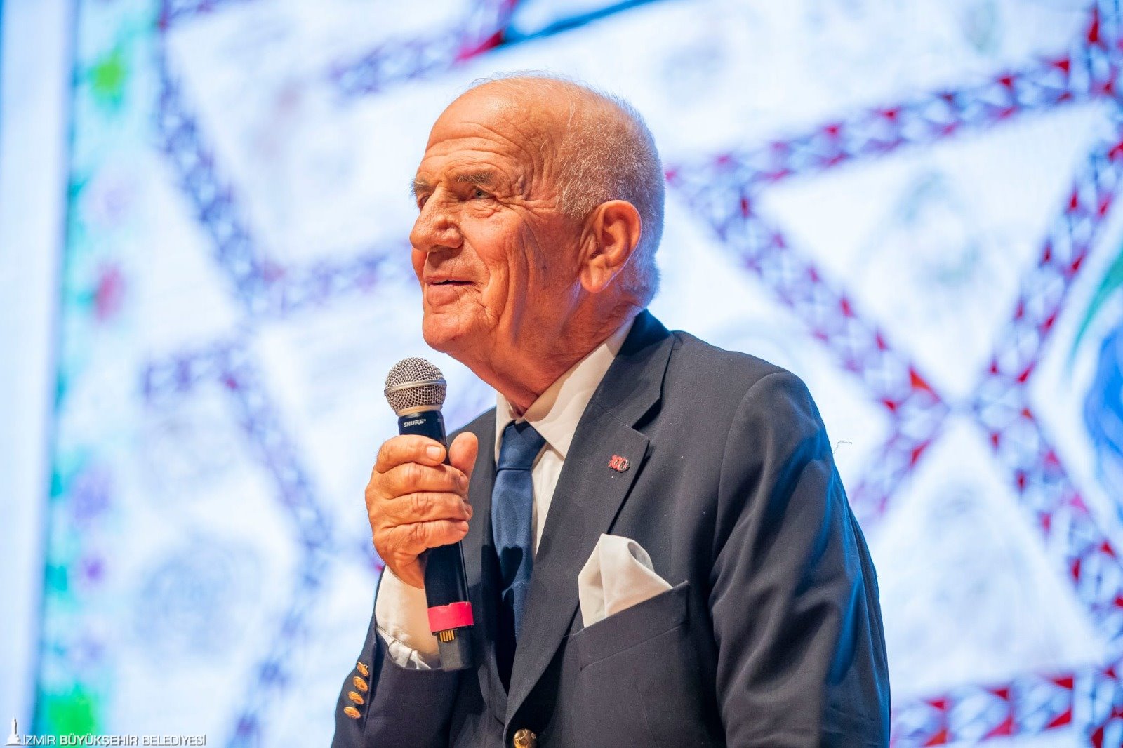 Başkan Soyer: “Yaşar Kemal’i sonsuza kadar yaşatacağız”