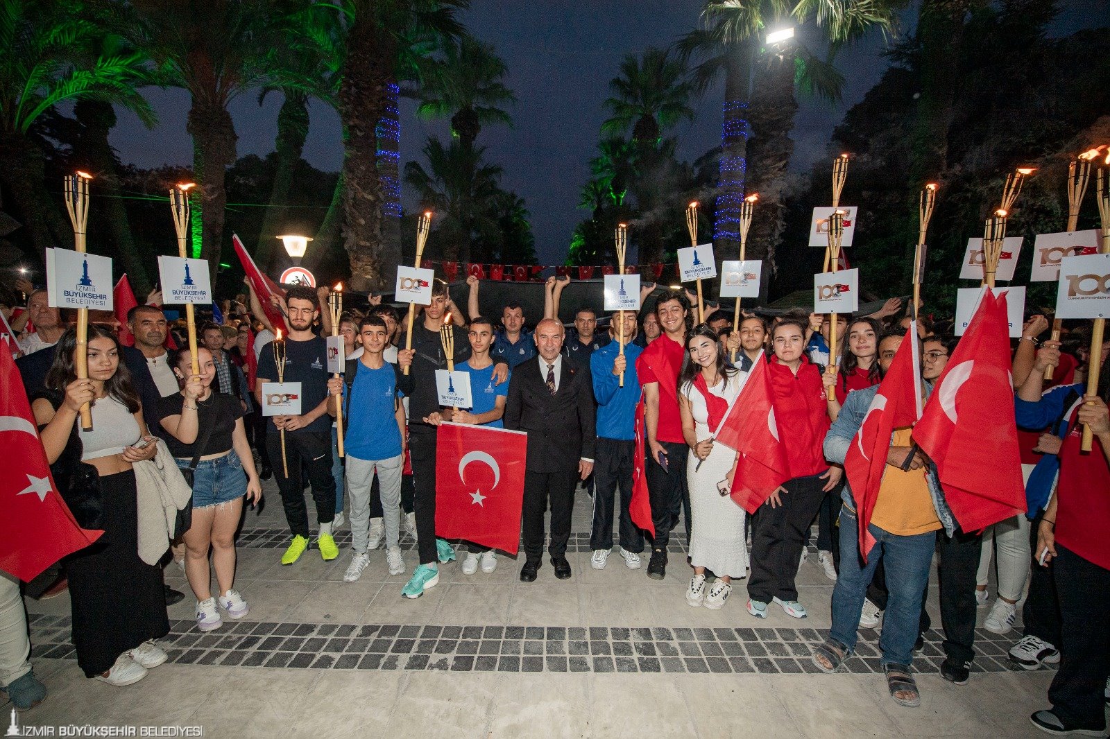 İzmir Cumhuriyet kutlamalarıyla adını tarihe yazdı