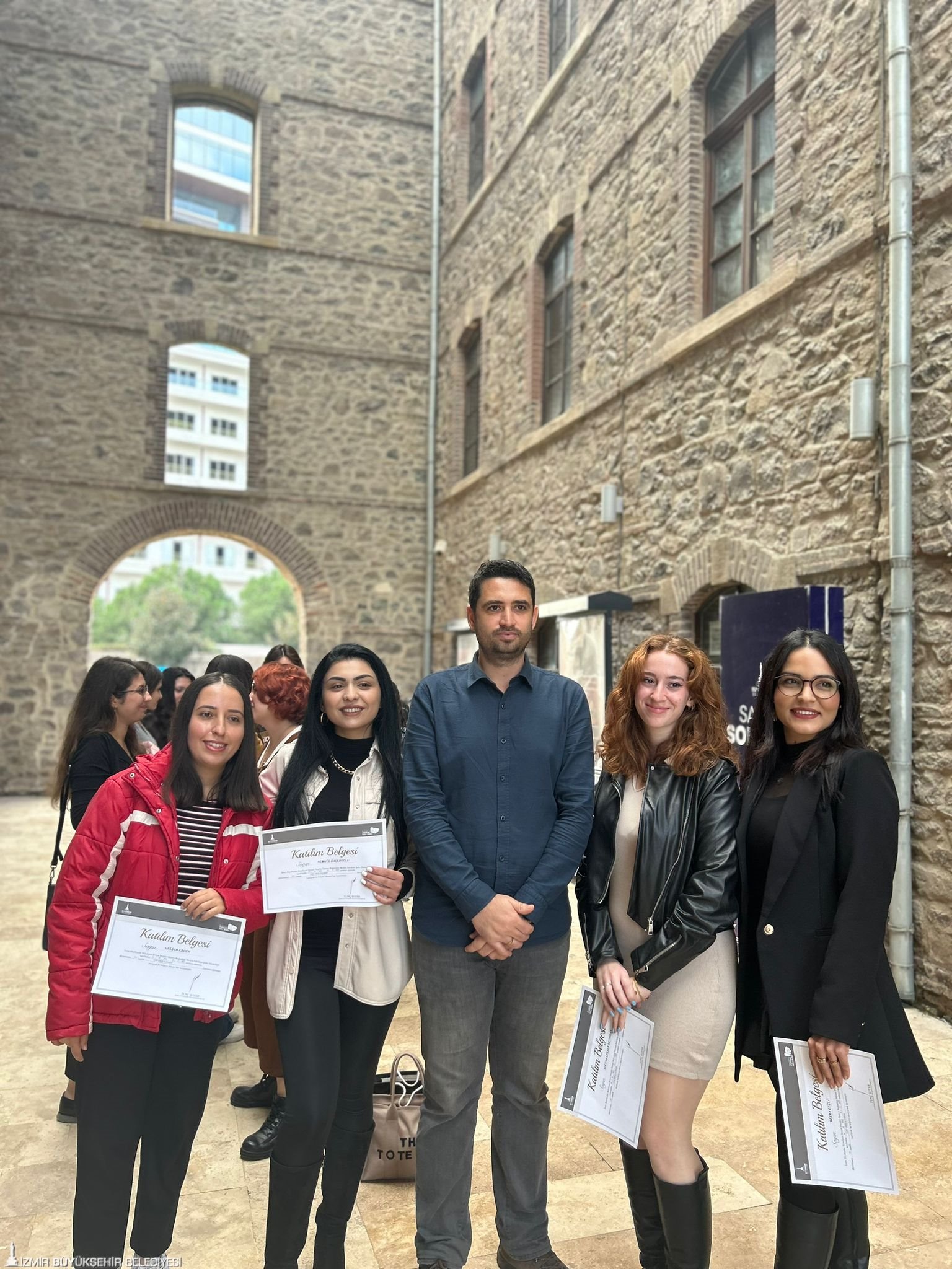 Genç kadınlar geleceğini Meslek Fabrikası’na emanet etti