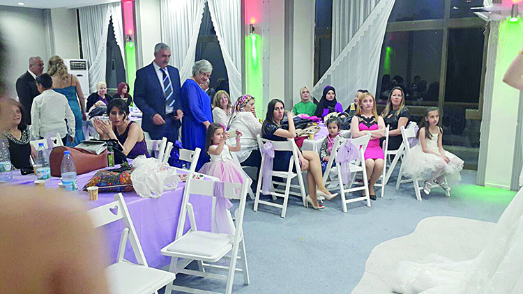 Erduran ve Deler ailesinin mutlu günü