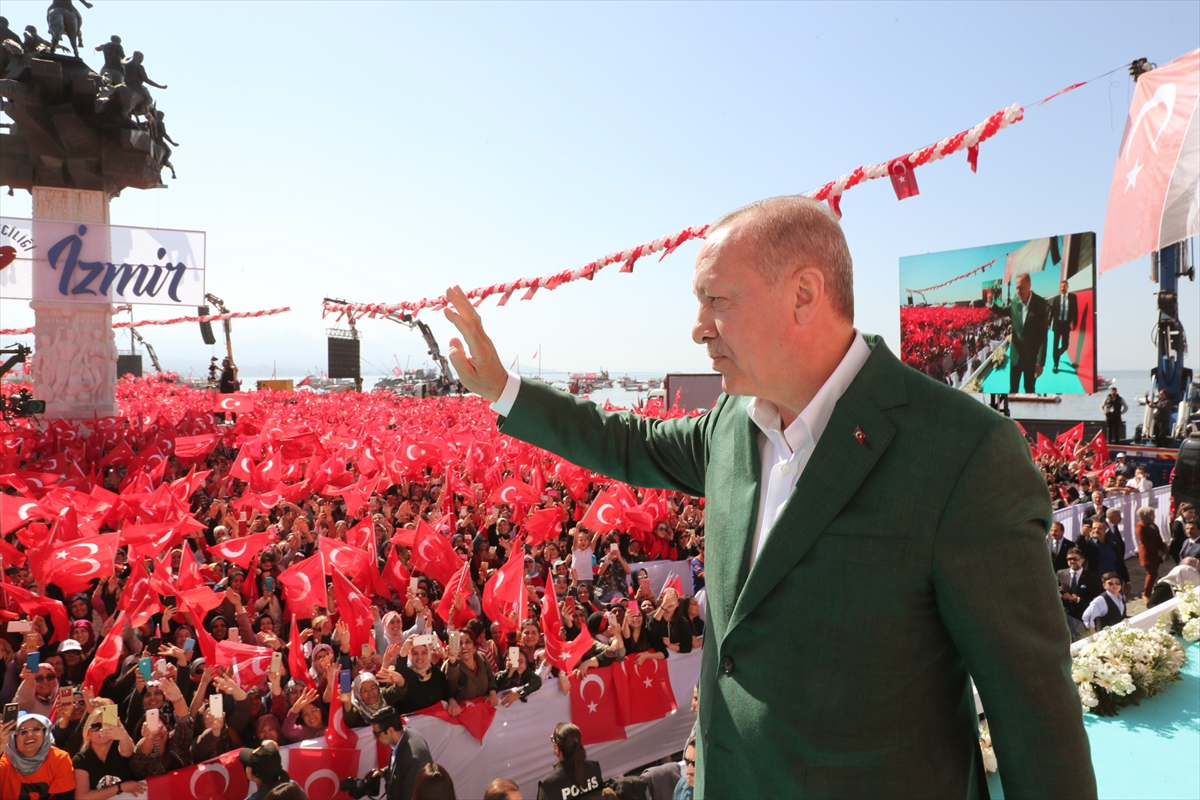Cumhurbaşkanı Erdoğan’dan İzmir mesajları