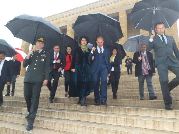 Tunç Soyer, Anıtkabir’i ziyaret etti