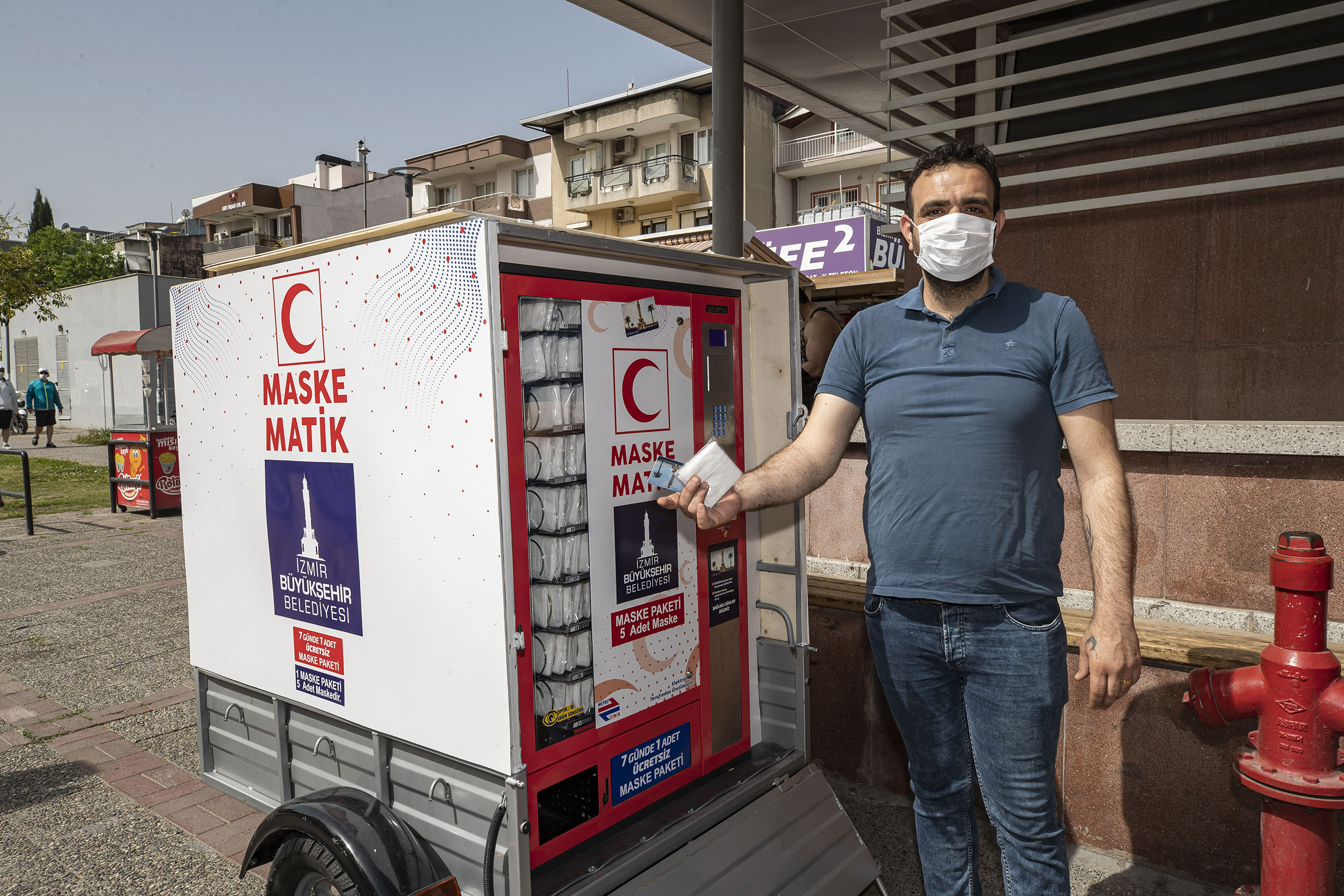 Büyükşehir Belediyesi’nden ilçelere 140 bin maske