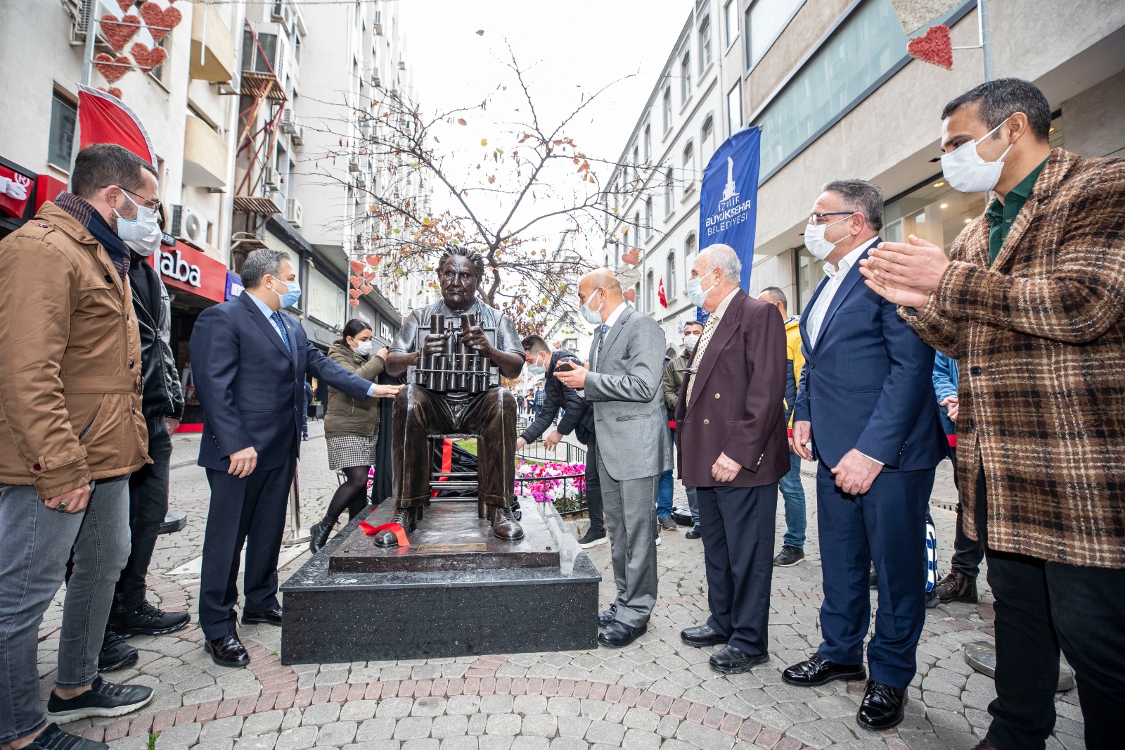 Başkan Soyer:  “Benzinci Kör Hafız bu kentin simgelerinden biri”