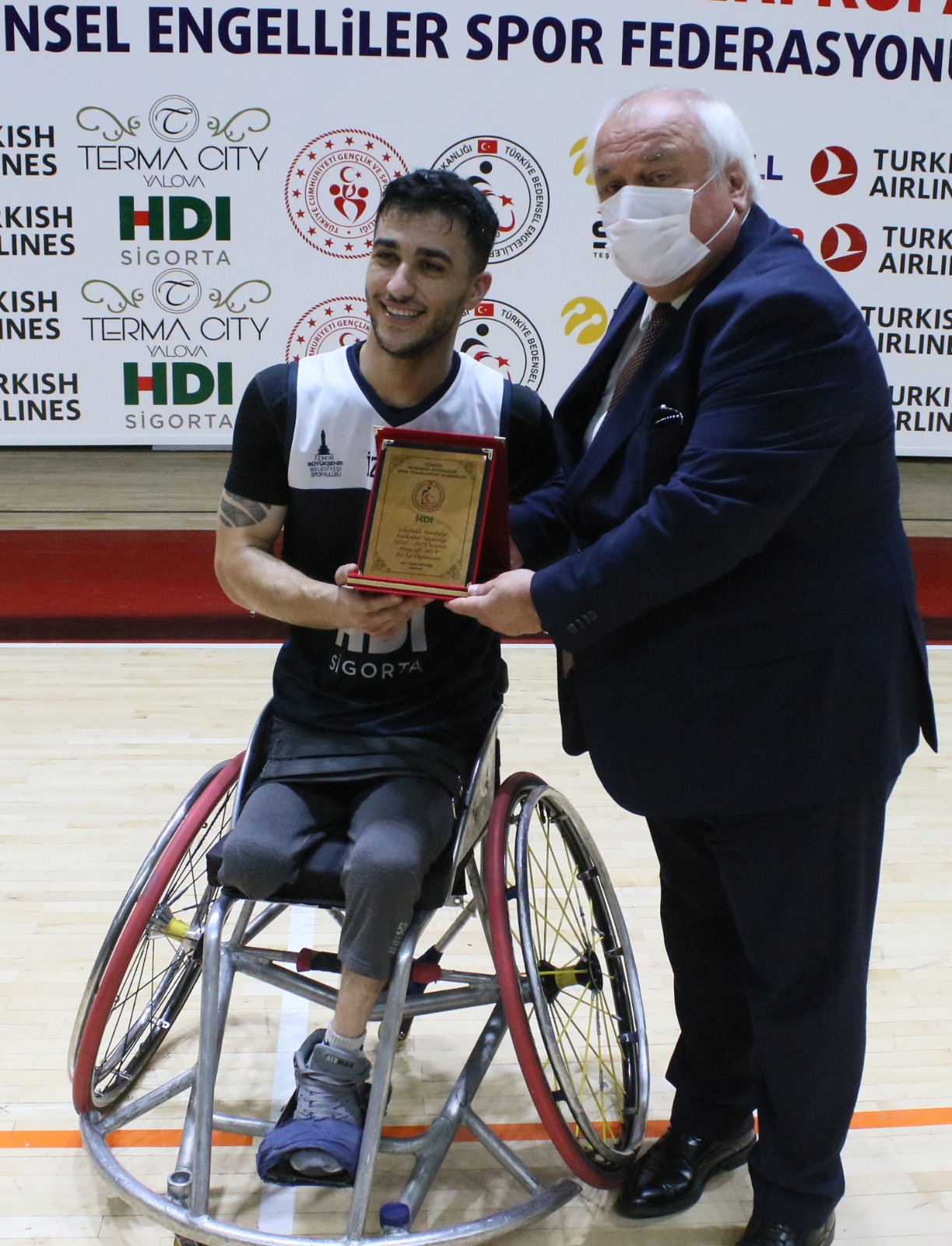Tekerlekli Sandalye Basketbol Takımı 17 yıl aradan sonra yeniden şampiyon İşte sporda İzmir farkı!