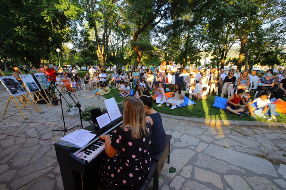 EFES SELÇUK’LU ÇOCUKLARDAN “DOĞADAN EZGİLER” PİYANO DİNLETİSİ
