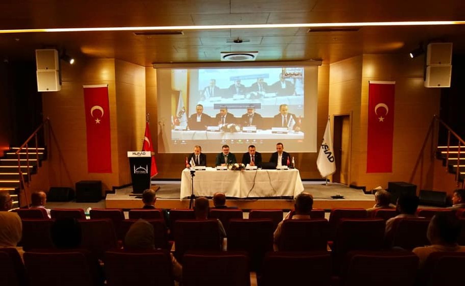 MÜSİAD Birleşme ve Devralma Komitesi İzmir'de toplandı