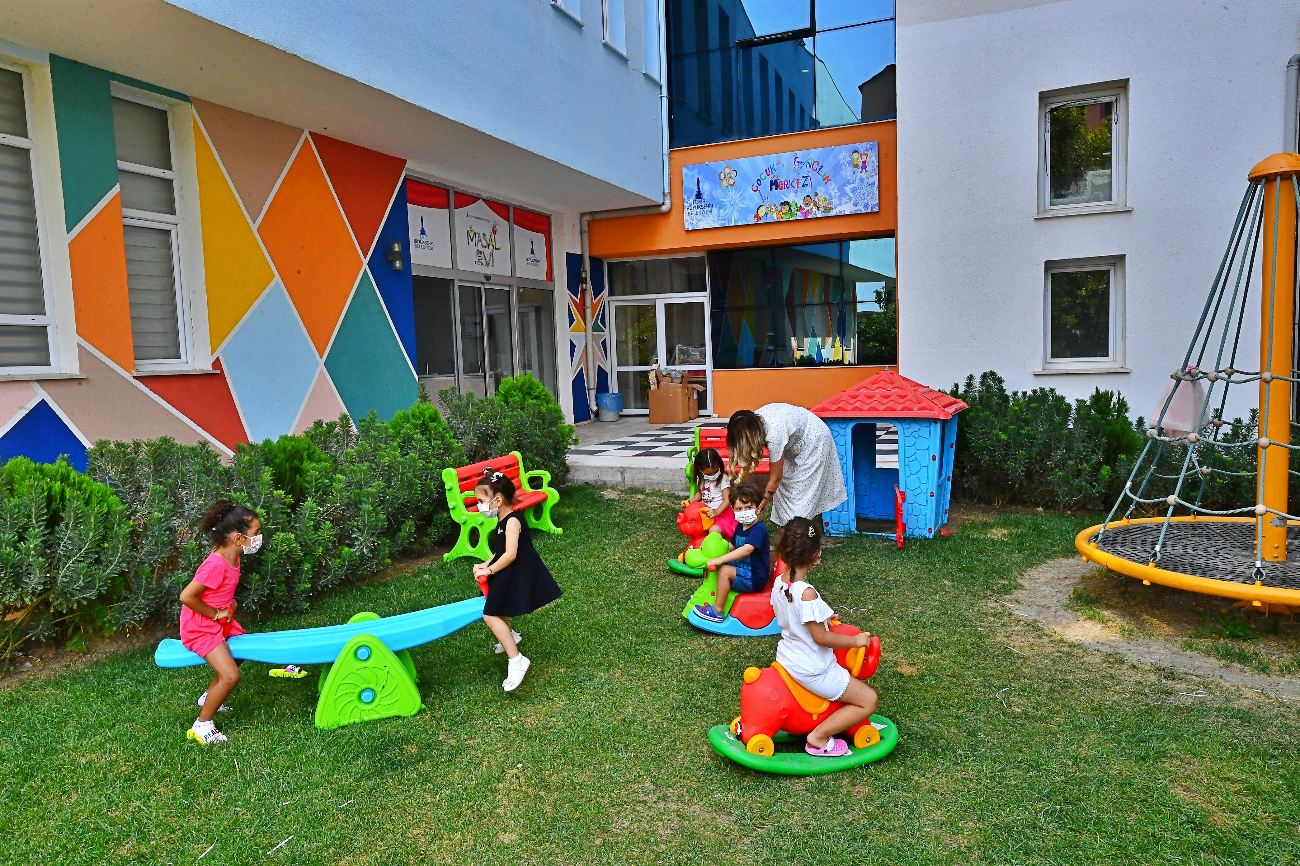 Masal Evi sayesinde artık daha mutlular