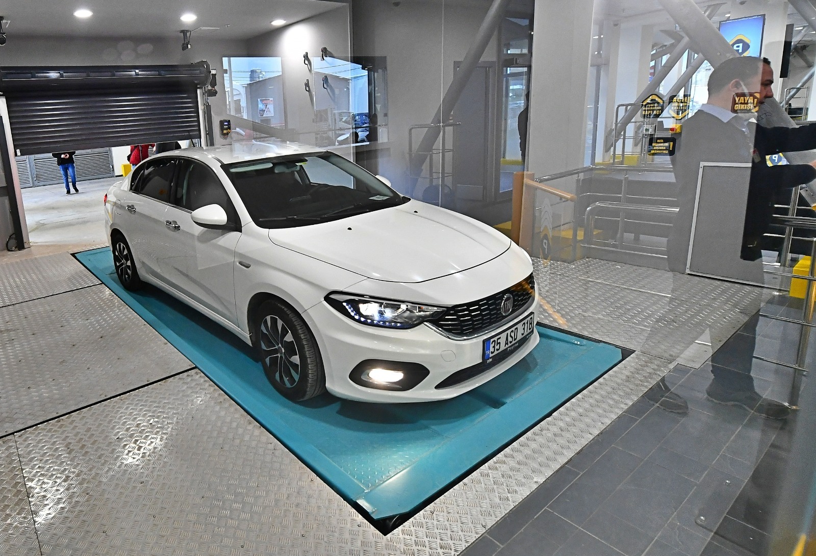 Türkiye’nin en büyük tam otomatik otoparkı bu Cumartesi açılıyor