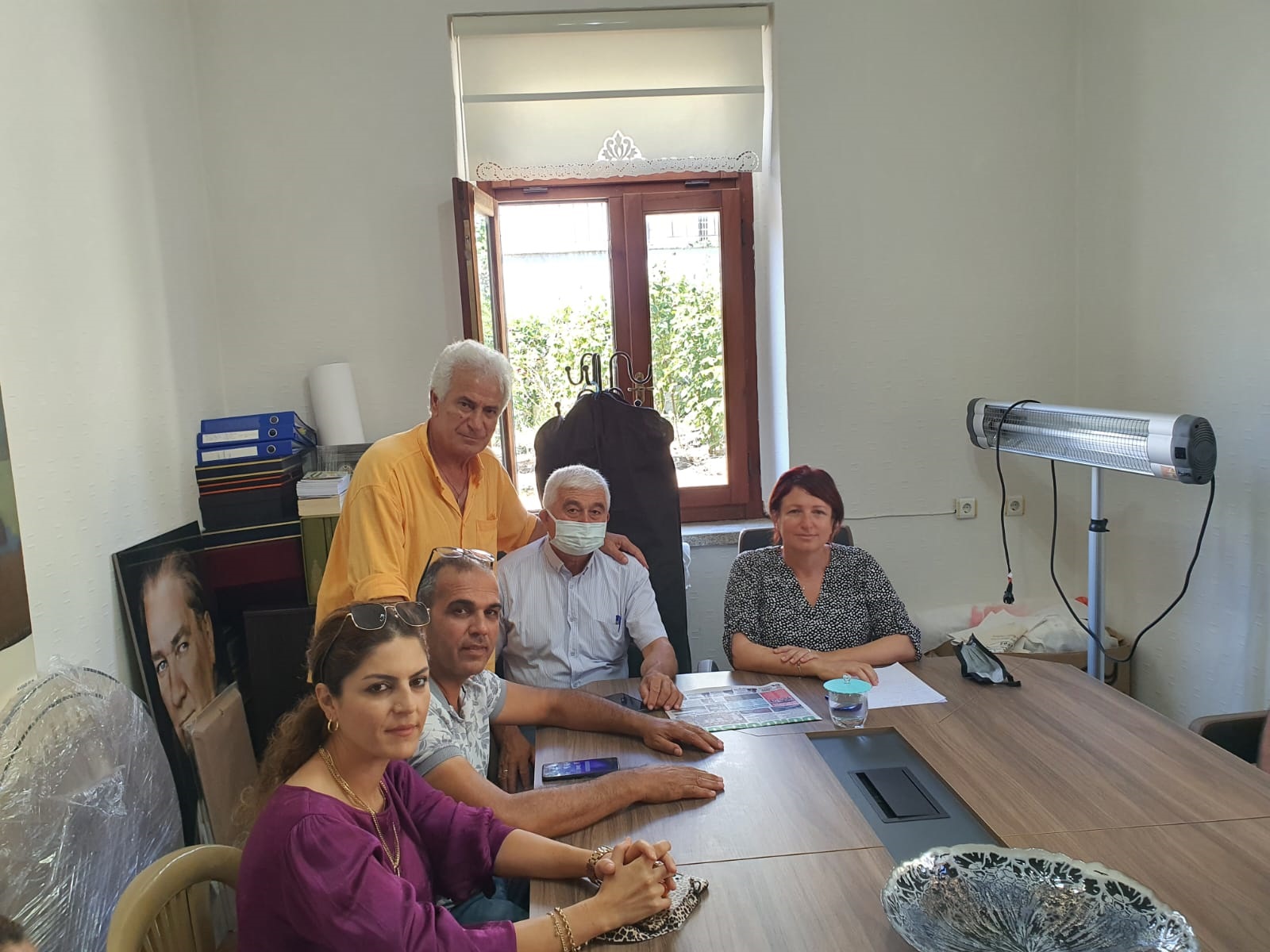 SALİH ERKEK, KARAREİS KOYU BAŞKANLARI VE KÜÇÜKBAHÇE MUHTARI, KARABURUN KAYMAKAMI VE BELEDİYE BAŞKANINA ZİYARET