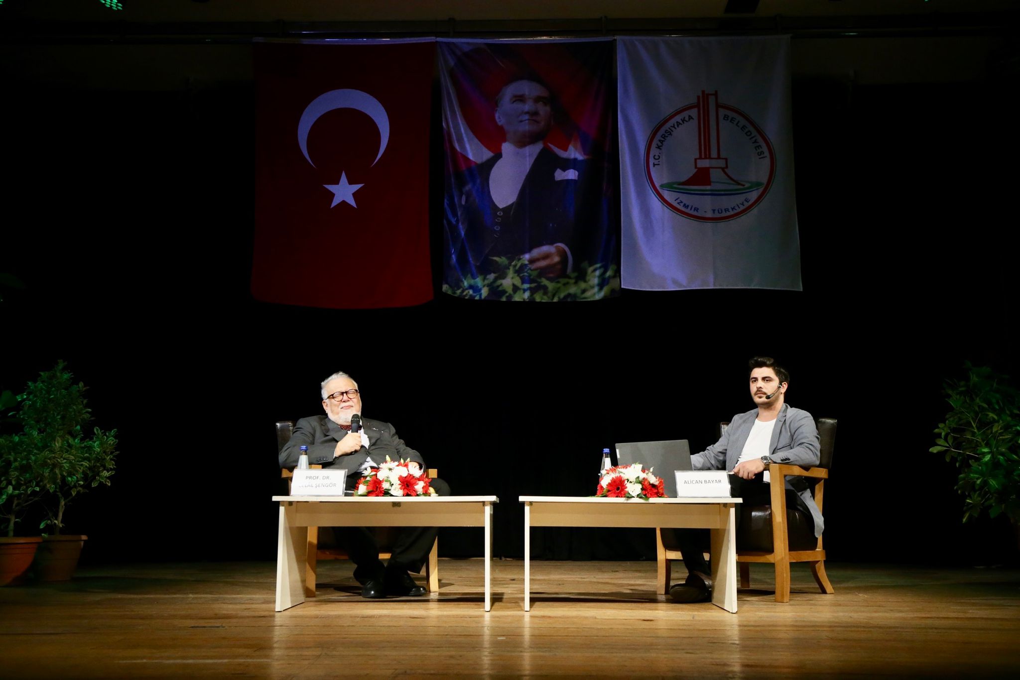 Karşıyaka’dan Prof. Dr. Celal Şengör’e sevgi seli