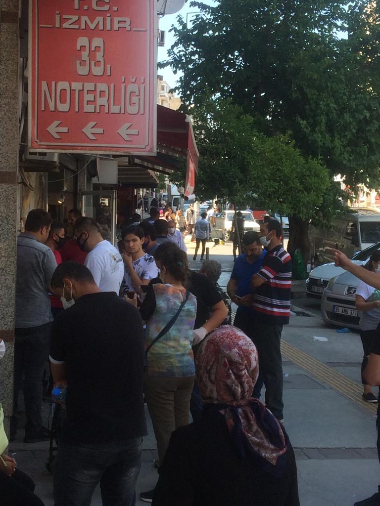 Noterde sosyal mesafe sözde kaldı