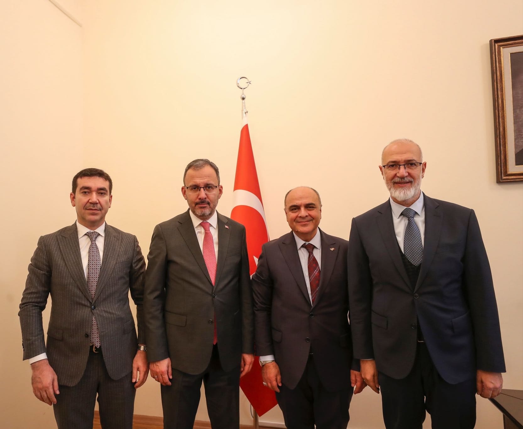 Hüsamettin Altındağ, halkın sorunlarını dinledi, Bakanları ziyaret etti!