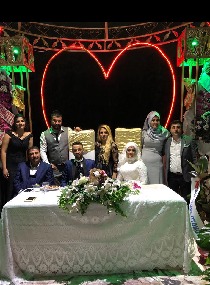 Mutlulukta Buluştular