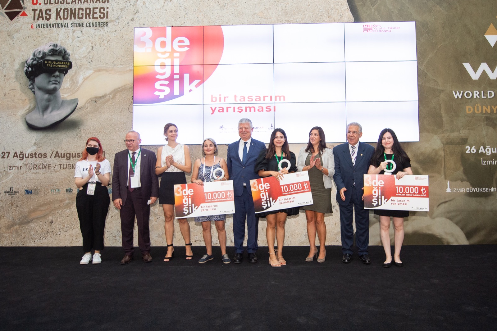 Marble İzmir'de genç tasarımcılar ödüllendirildi