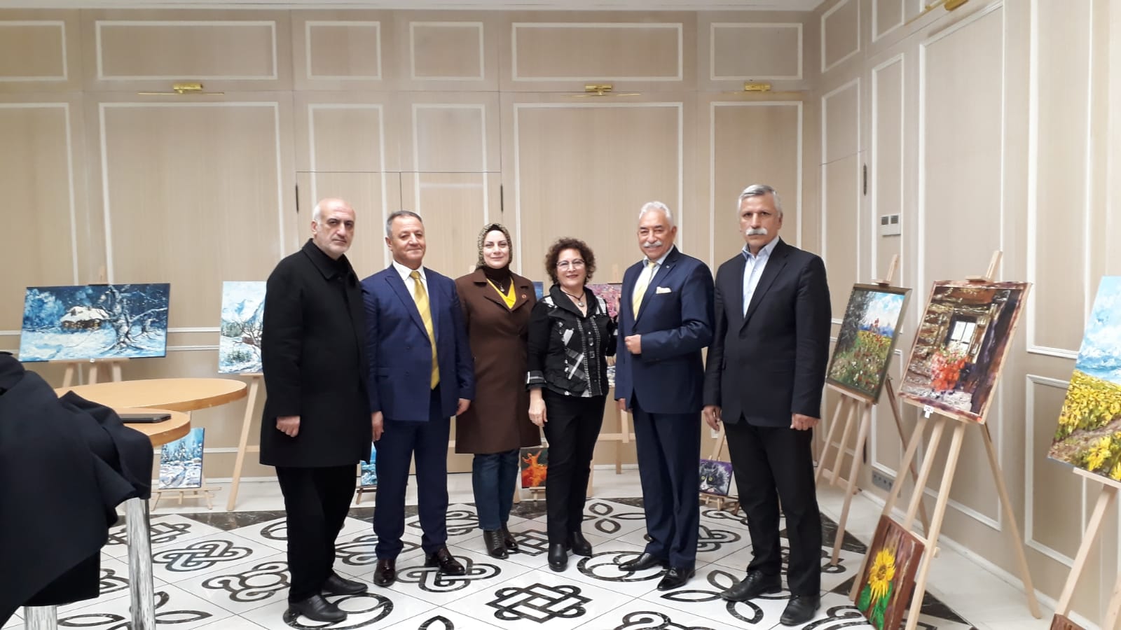 Ressam Şerife Türker yeni sergisini açtı