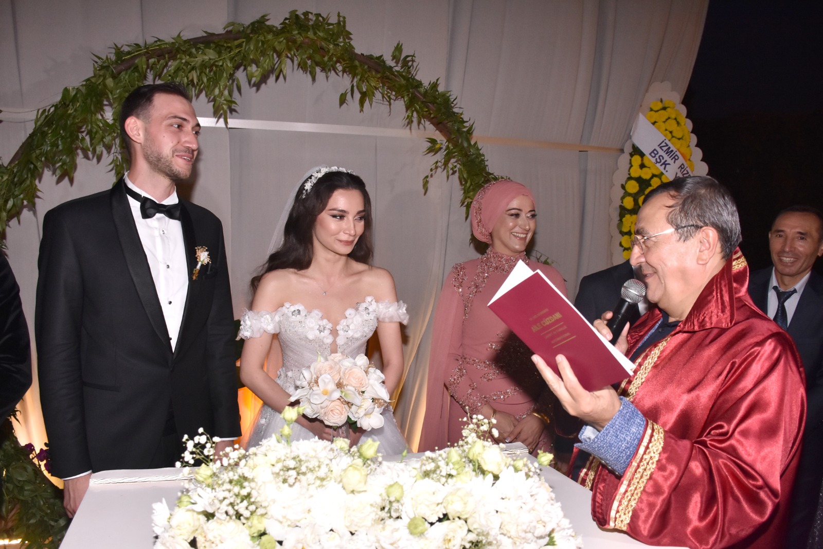 Aksoy ve Yeşil ailelerinin mutlu günü