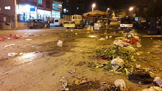 Günaltay’da pazar yerleri çöpten geçilmiyor