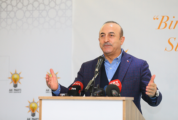 Çavuşoğlu: Bizim problemimiz Atatürkçü geçinen ve Atatürk'ten geçinenlerdir