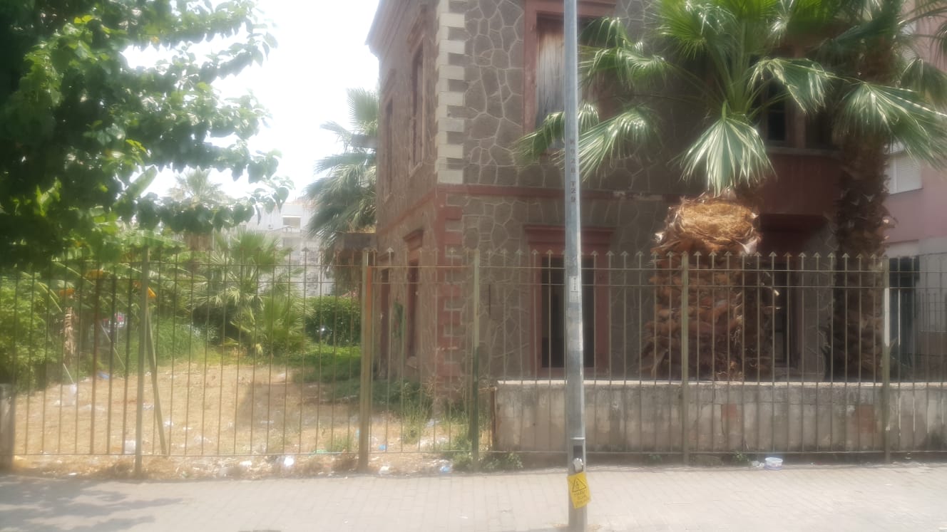 Karşıyaka'nın Tarihi çöp içinde!