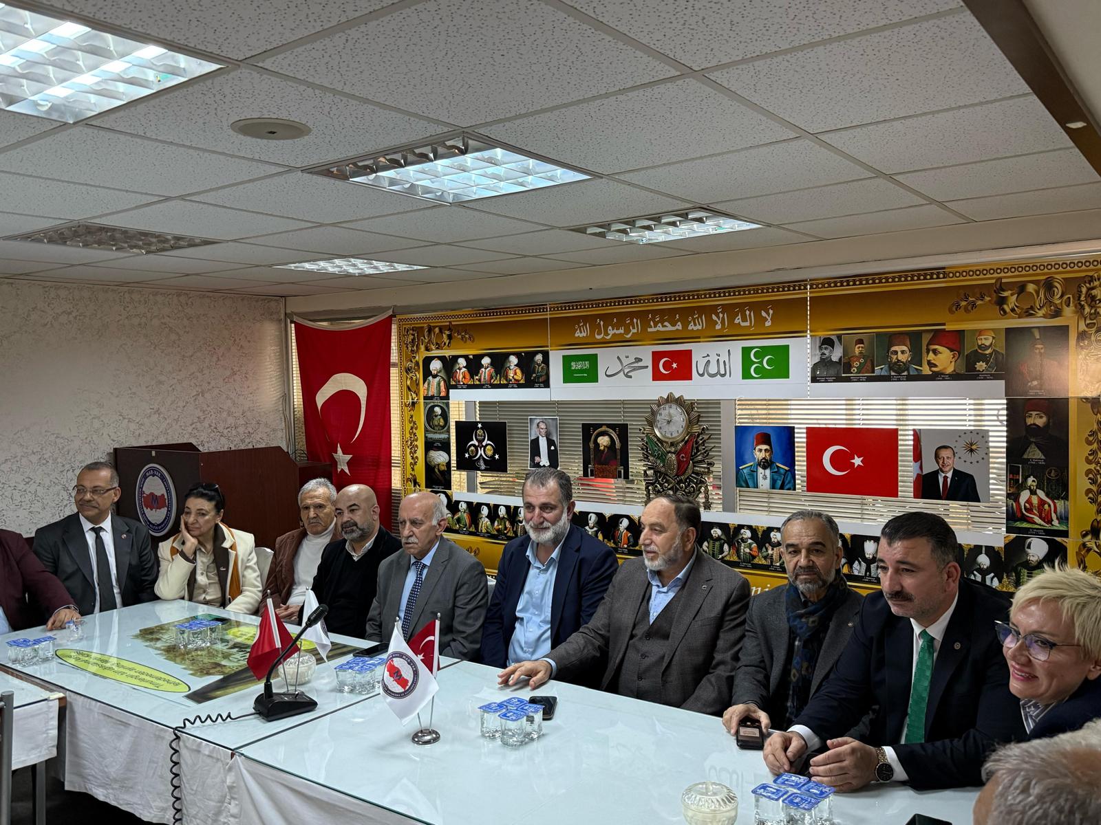 İzmir'de Yaşayan Mardinliler Bayramlaşma Merasiminde Bir Araya Geldi