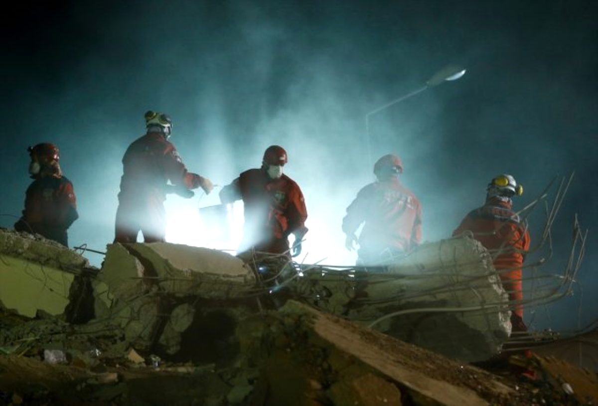 Salih Erkek Yazdı...