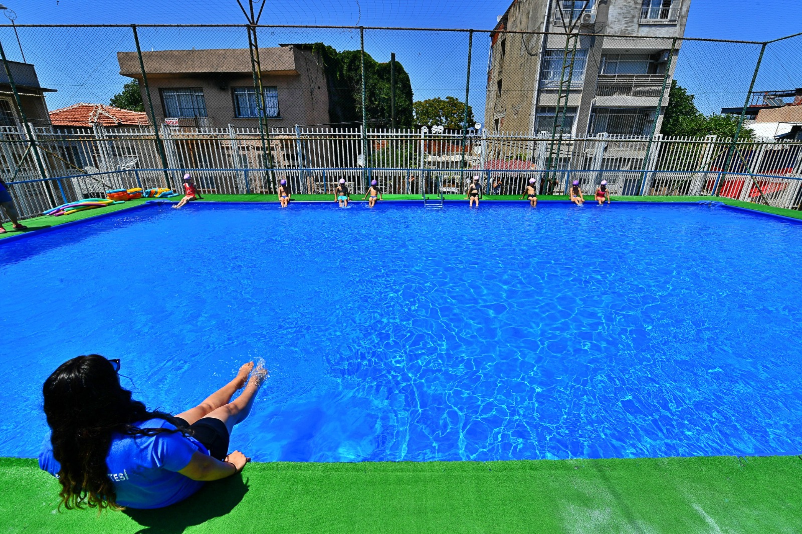 Büyükşehir Belediyesi'nden 3 mahalleye 3 havuz