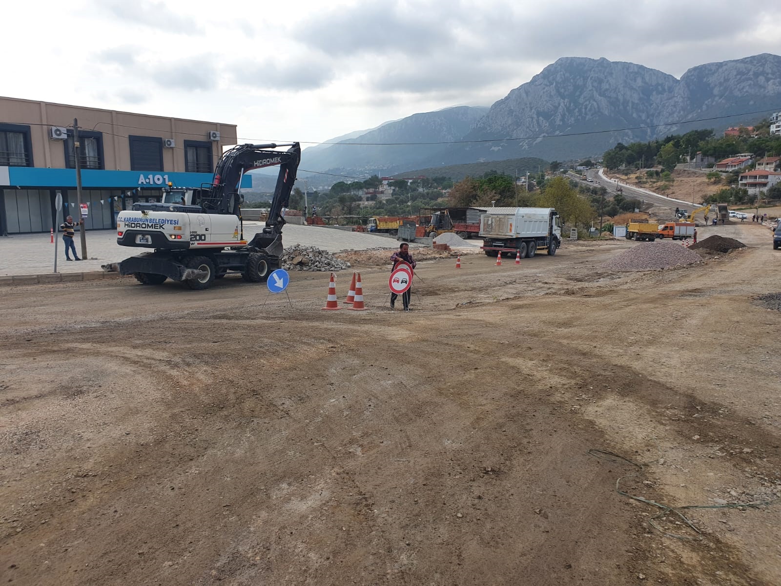 SALİH ERKEK'TEN KARABURUN ZİYARETİ