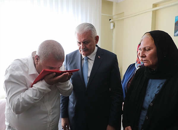 Yıldırım yerleşkeyi açtı, CHP'li Başkan'a teşekkür etti