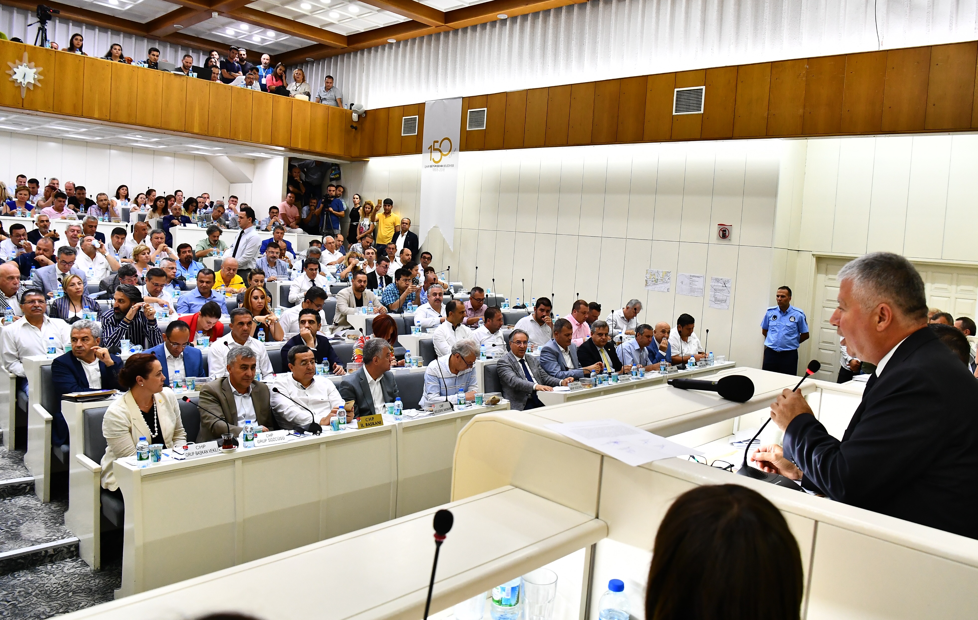 Büyükşehir Meclisi’nde önemli kararlar, gergin anlar!