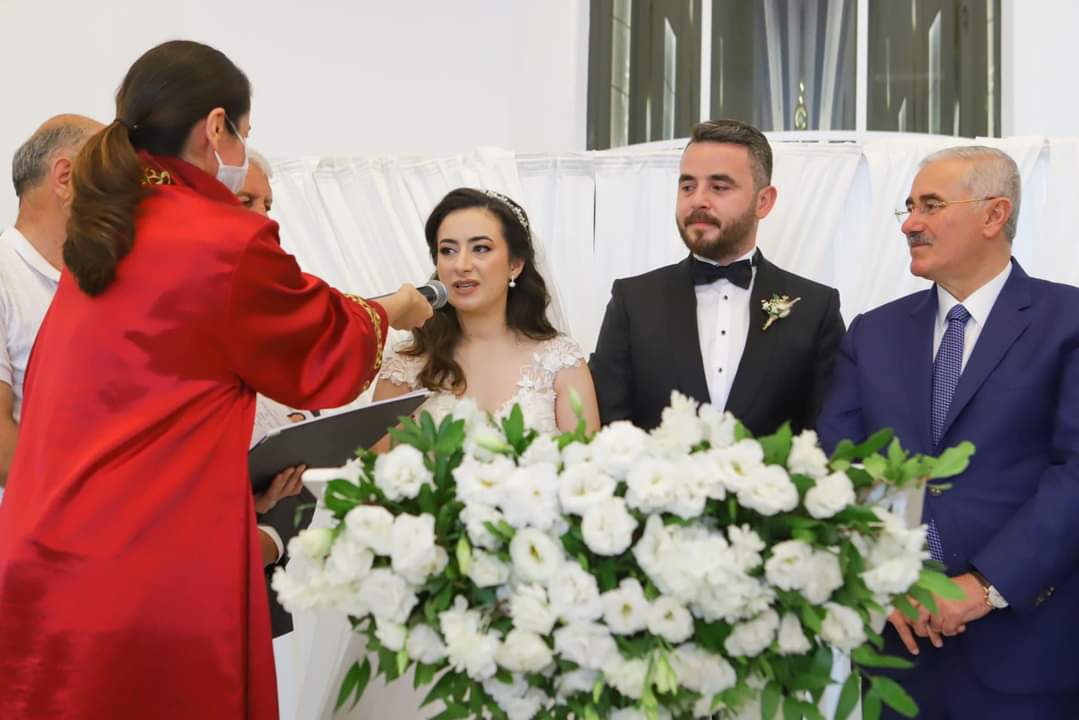 BİR ÖMÜR MUTLULUĞA “EVET” DEDİLER