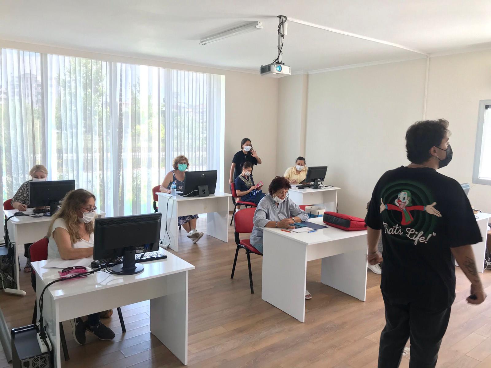 Karşıyaka Belediyesi'nden çınarlara hizmet hamlesi