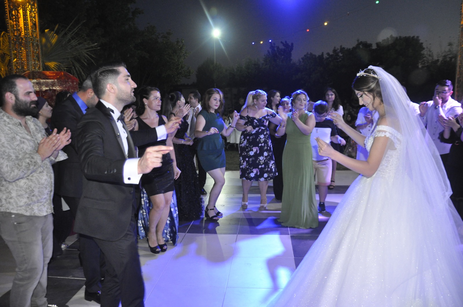 DÜNYAEVİNE GİRDİLER