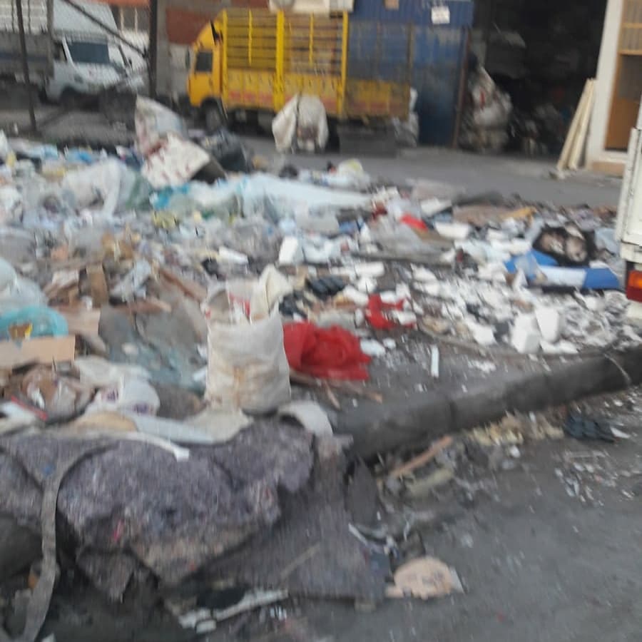 Mahalleli isyanda, belediye uyuyor!