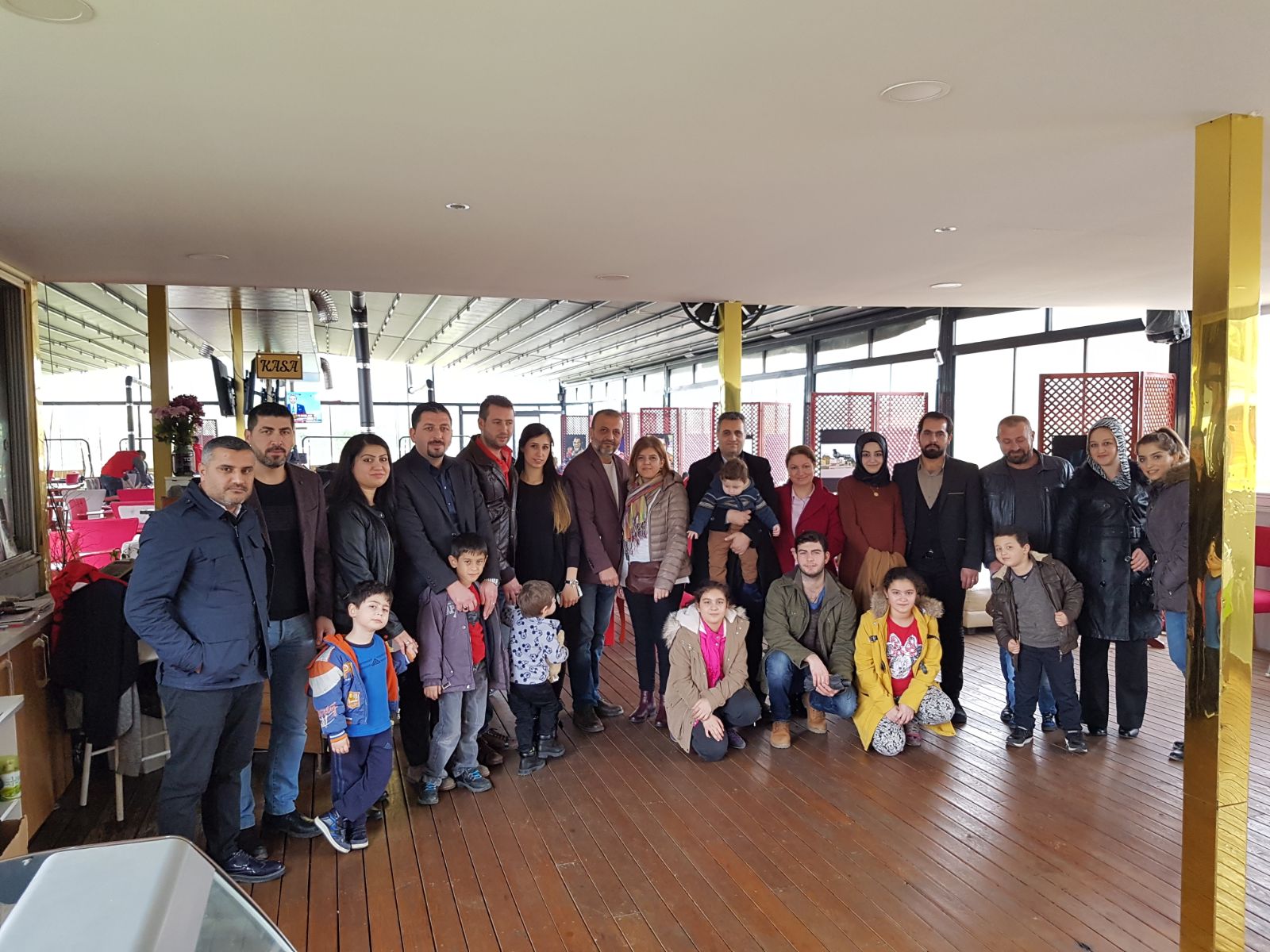 AİLECE BİRARAYA GELDİLER