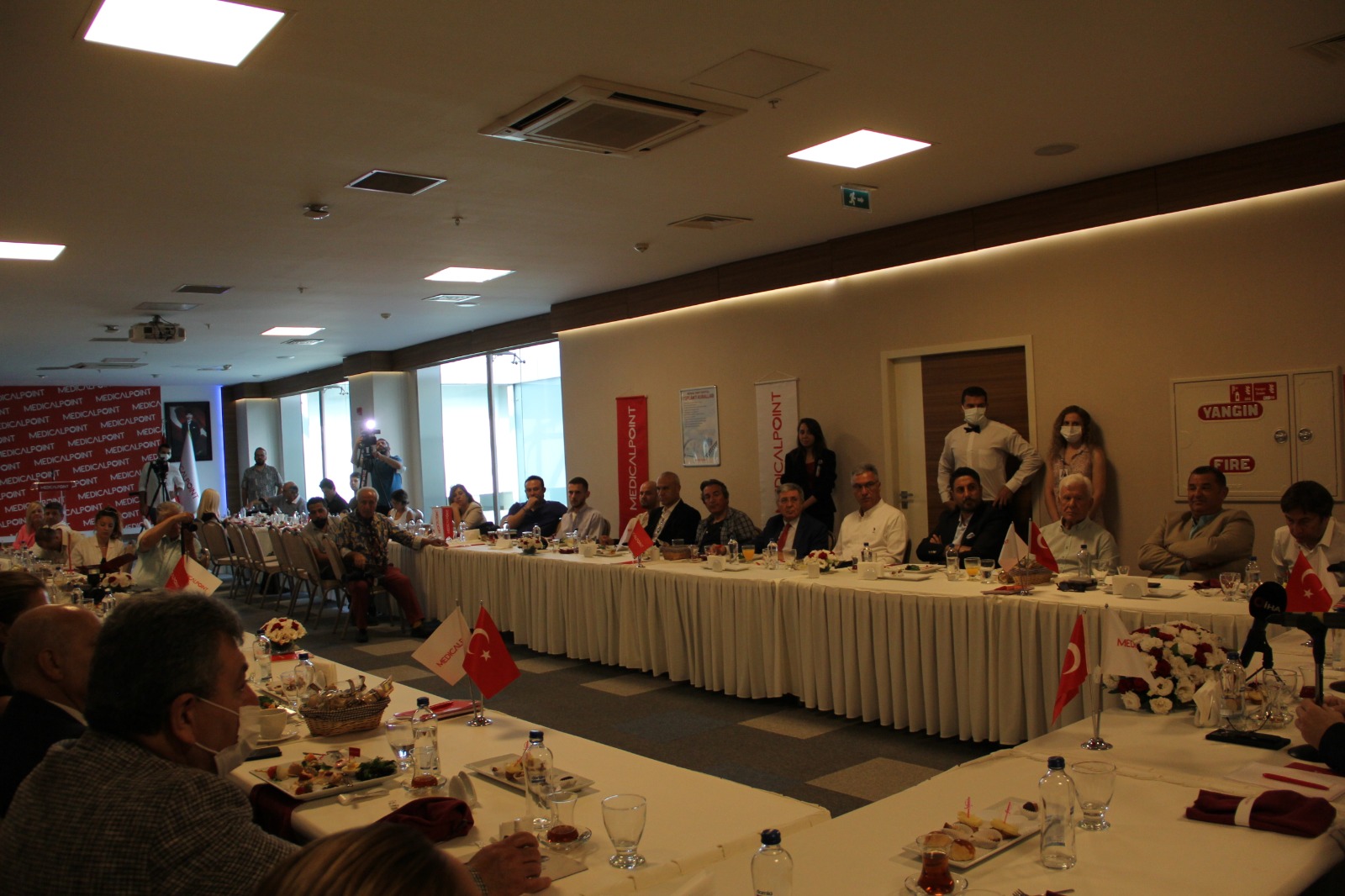 İzmir Medical Park'ın marka ismi Medical Point oldu