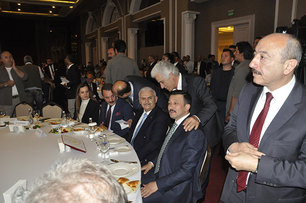 Salih Erkek Yazdı...