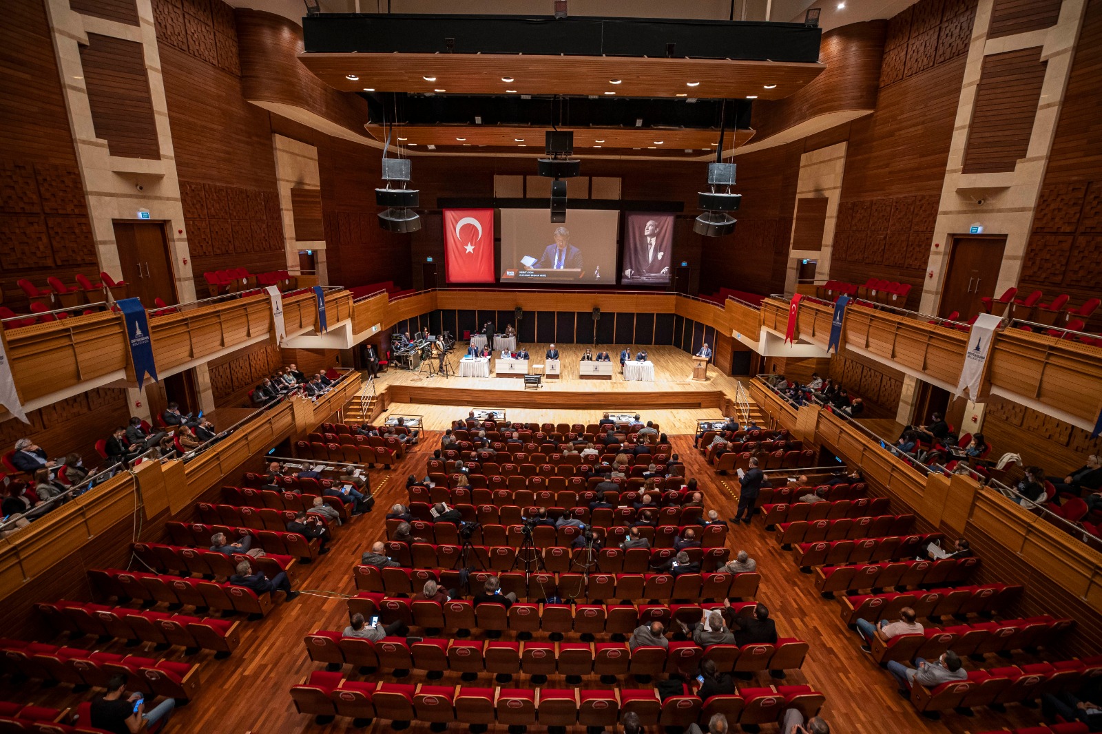 Başkan Soyer'den canlı yayınlı tekzip