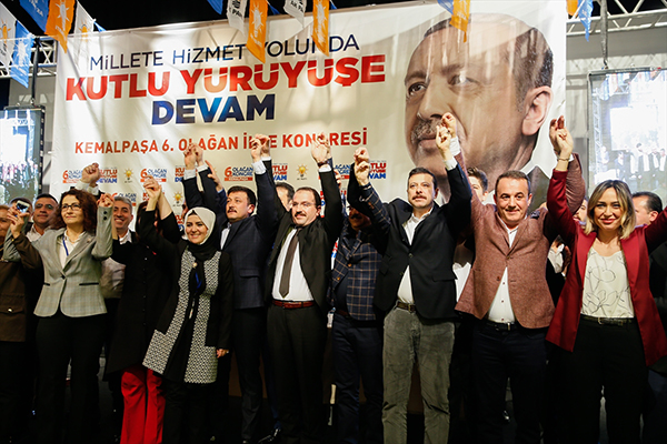 Şengül'den parti içi muhalefete sert uyarı!