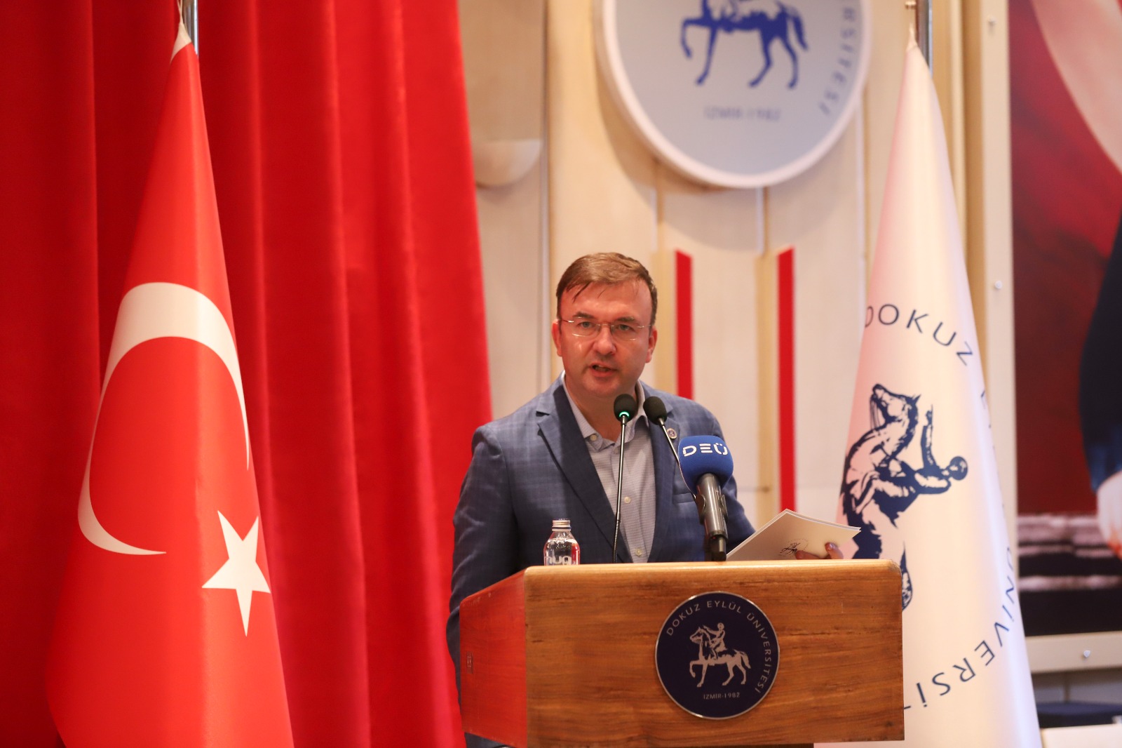 Deü’de Türk Dış İlişkileri Masaya Yatırıldı