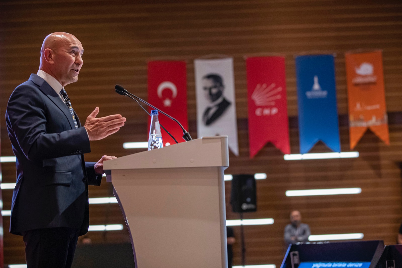 Başkan Soyer lider ile üst yönetimine 3 yılını anlattı...