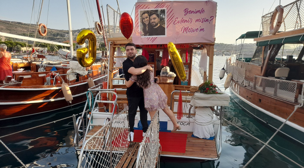 FOÇA’DA AŞK BAŞKADIR