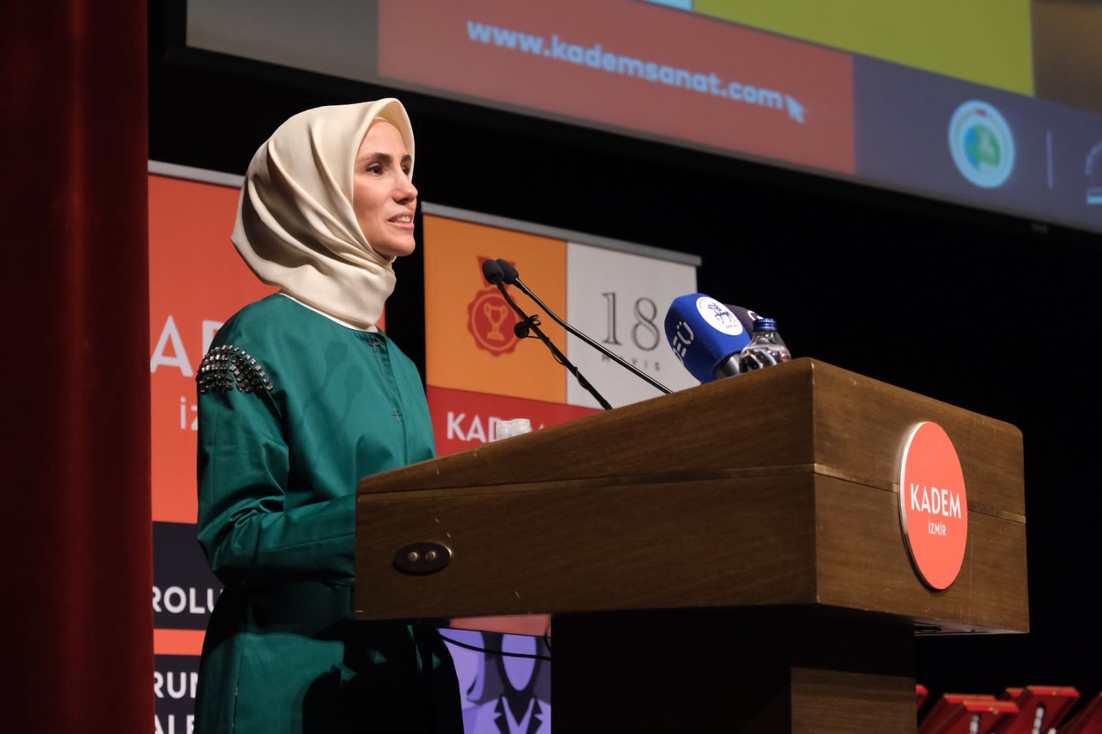 GENÇLERİN GÖZÜNDEN “ŞEHİR VE KADIN”